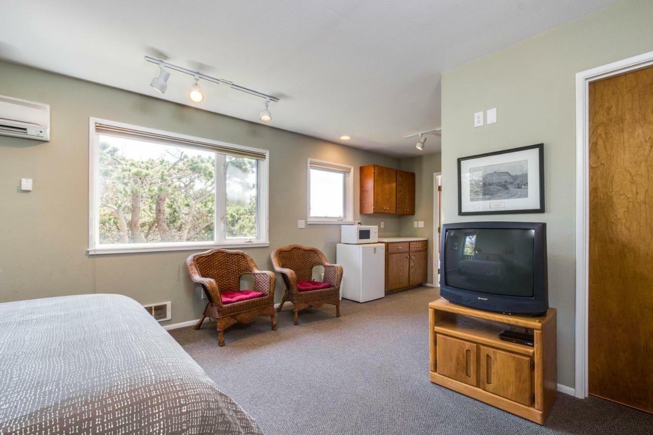 Spindrift Oceanfront Home - The Helm Бандон Экстерьер фото